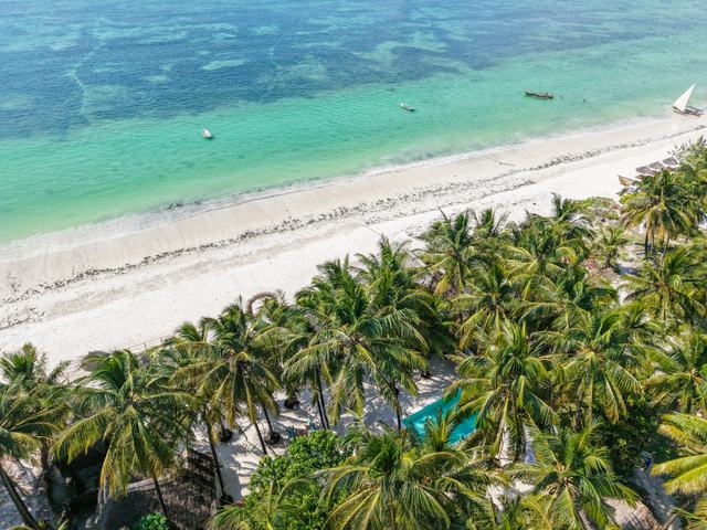 Mintaka Hotel i plaża z lotu ptaka