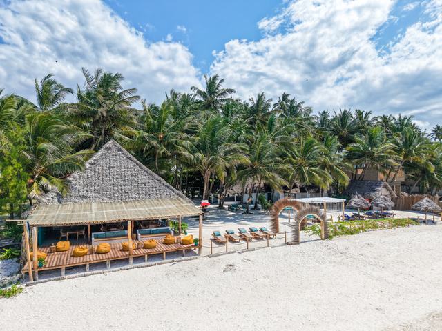 Mintaka Hotel i plaża z lotu ptaka
