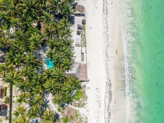 Mintaka Hotel i plaża z lotu ptaka